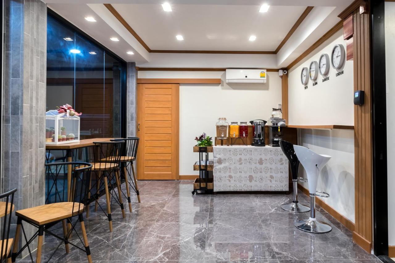 Suthep Home & Hostel Bangkok Exterior photo